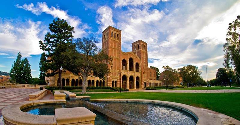 加州大學洛杉磯分校（University of California, Los Angeles），簡稱UCLA